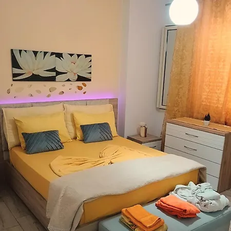 Chloas Apartment Durres